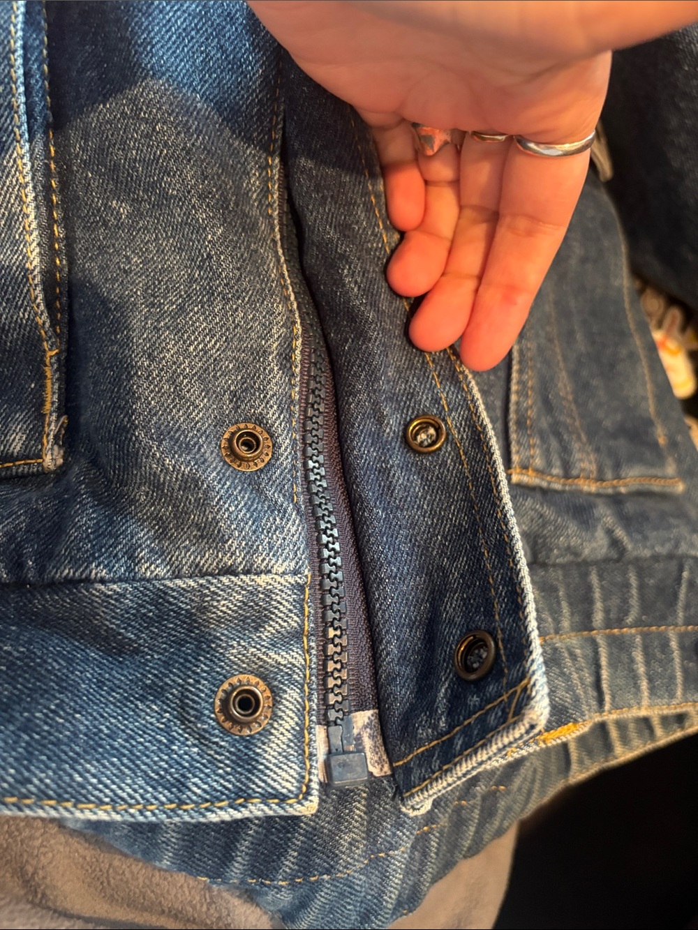 Vintage 80’s Jordache Denim Bomber Jacket M Two Toned Zip Blue Jean Pockets - Picture 5 of 9